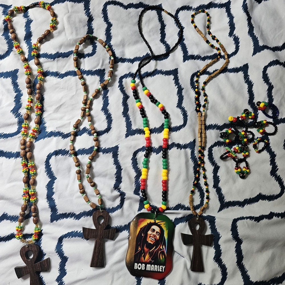 Love Culture Multicolor Beaded Necklaces Set